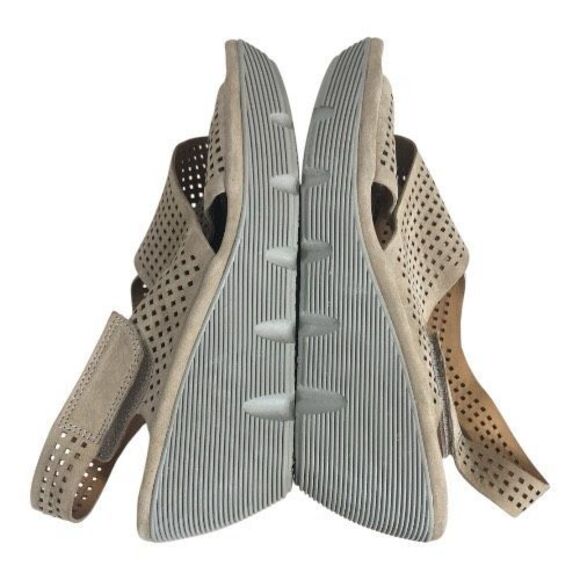 Clarks Clarene Award Women Brown Laser Cut Sling Back Wedge Sandals Size 9M - Picture 5 of 12
